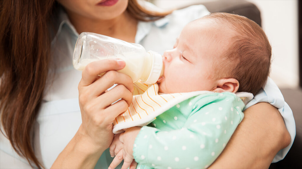 Newborn stomach size and how much milk does the newborn baby need? ~ Nanny Square